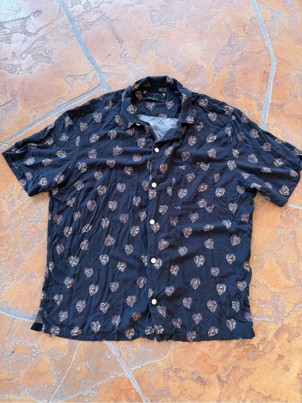 ALLSAINTS Relaxed Fit Short Sleeve Button-Up Shirt Snake Heart heart-motif -M